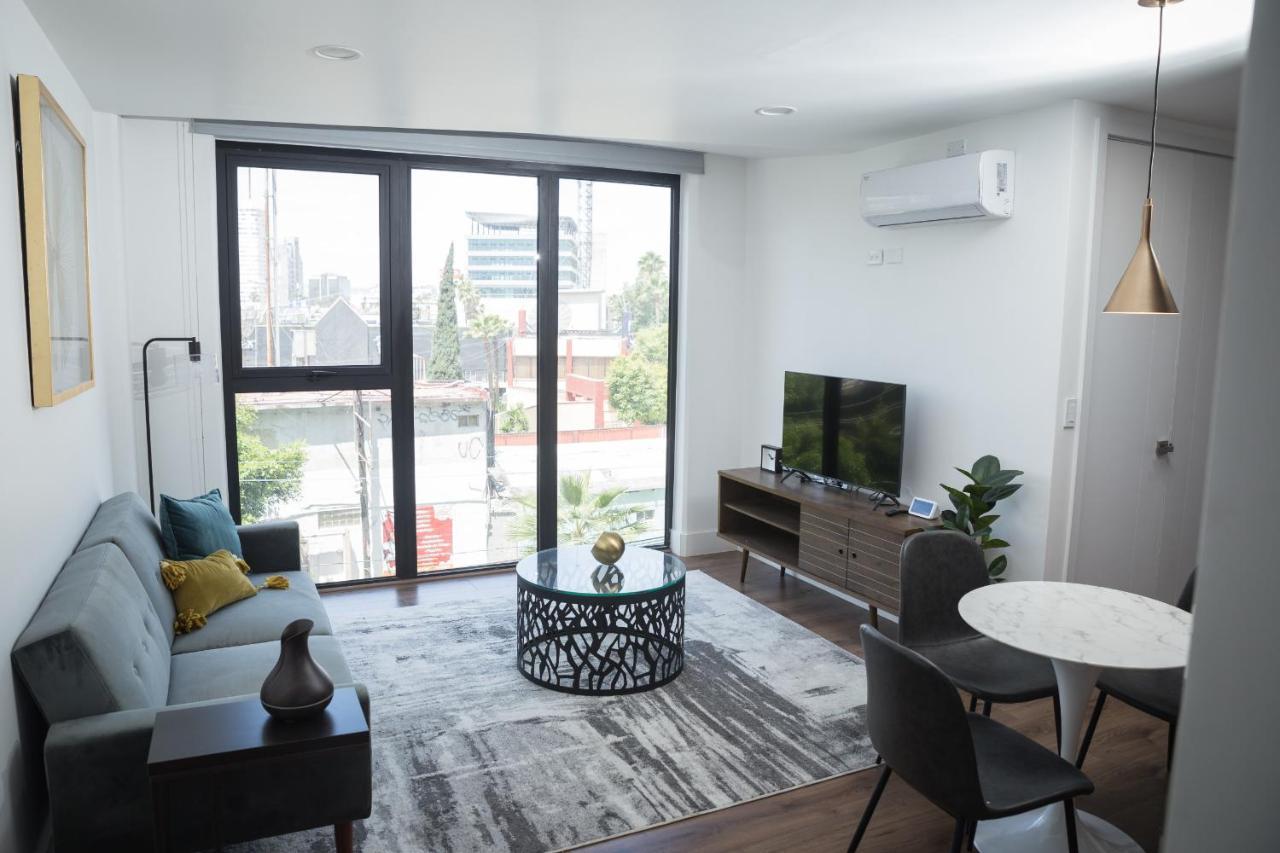 Stylish 1Br/Balcony At Life By Cosmopolitan 203 Apartment Tijuana Luaran gambar